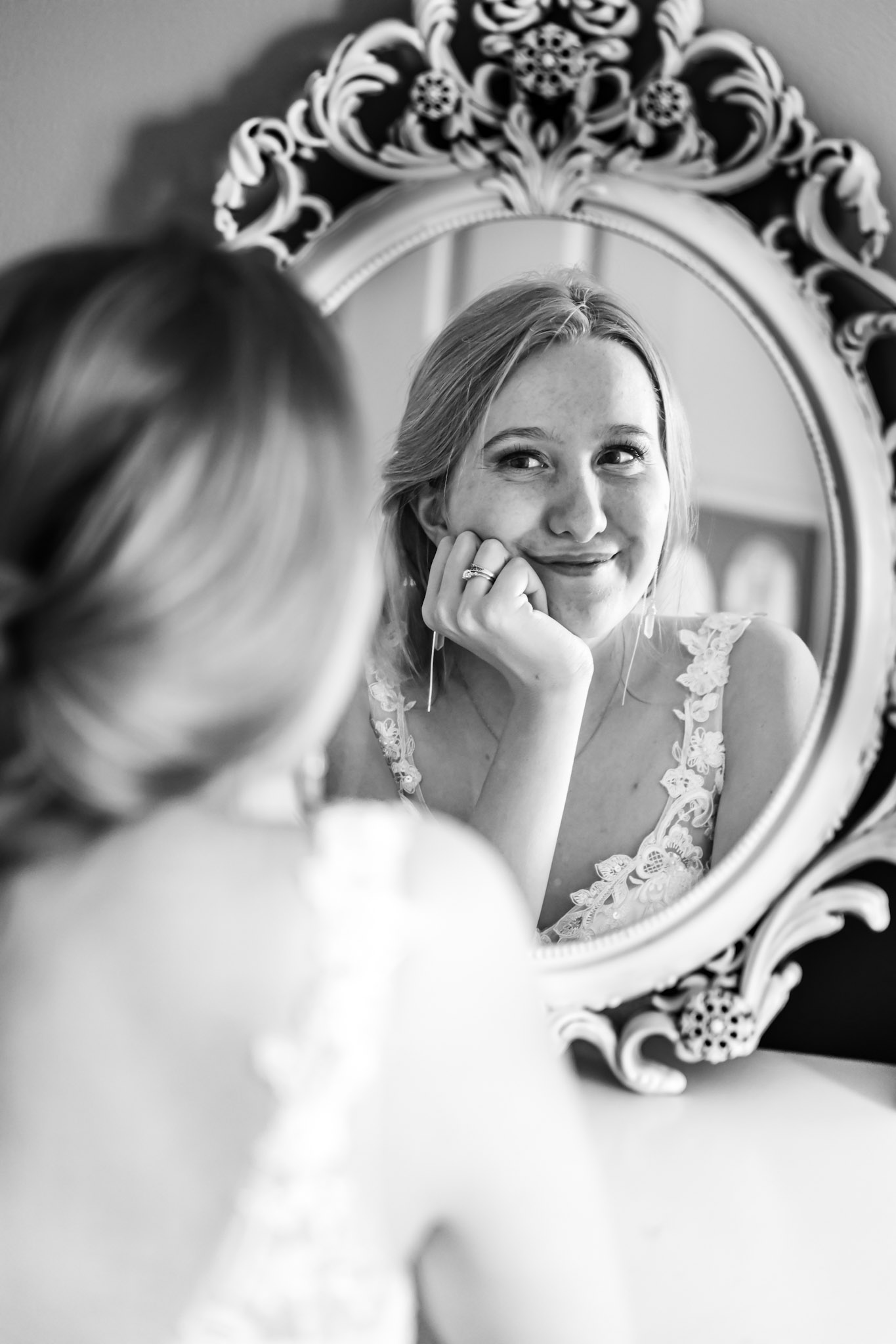 Wedding portrait in mirror