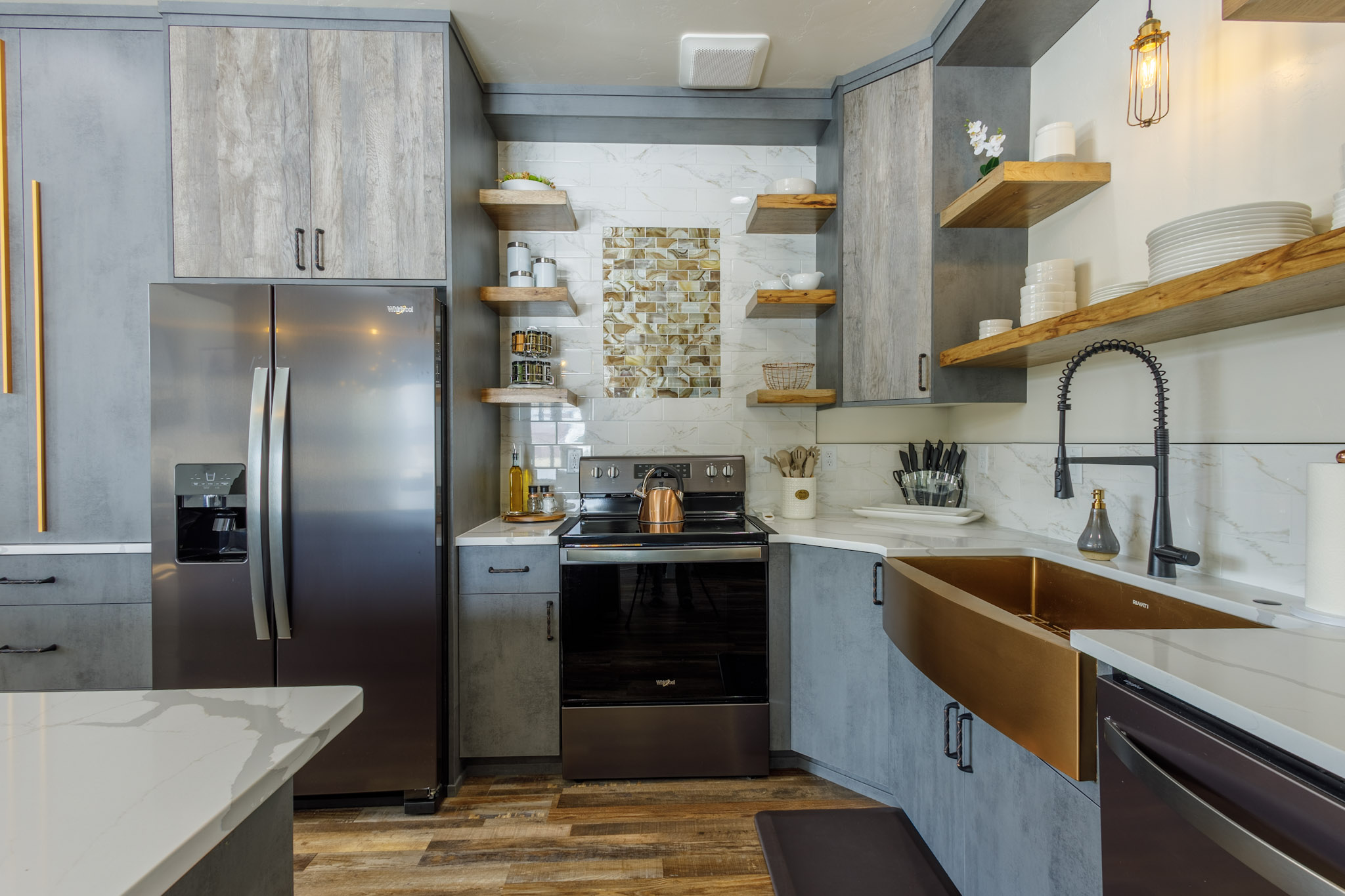 Modern home kitchen